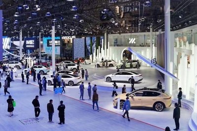 上汽集團(tuán)5月銷量突破40萬輛，新能源汽車成增長(zhǎng)新引擎